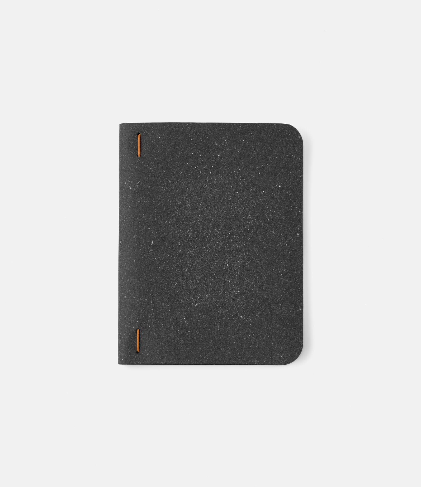Antou Nota Daily Lite Black — компактный блокнот из кожи