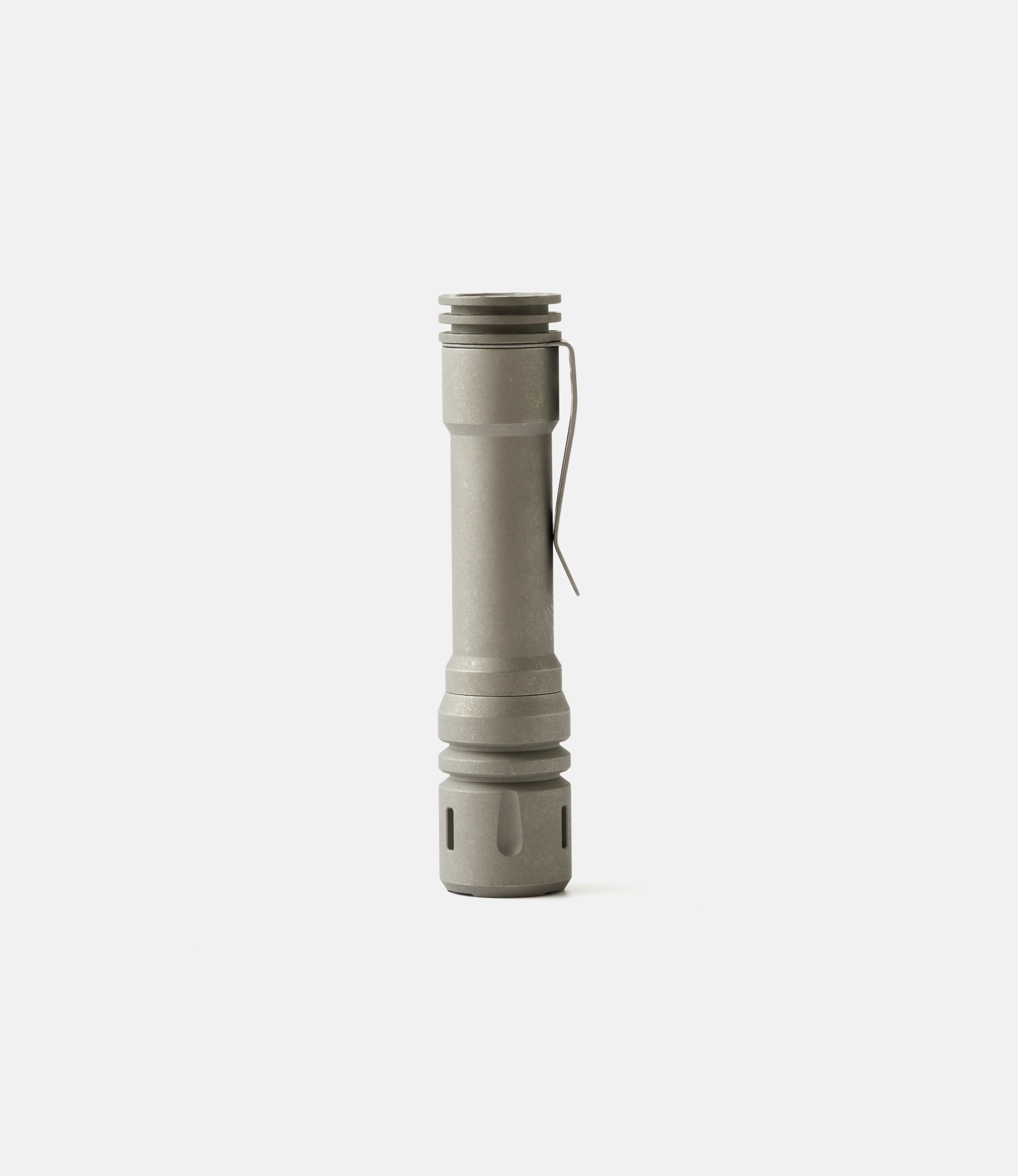 LANapple Ti Stonewashed Smooth — фонарик из титана