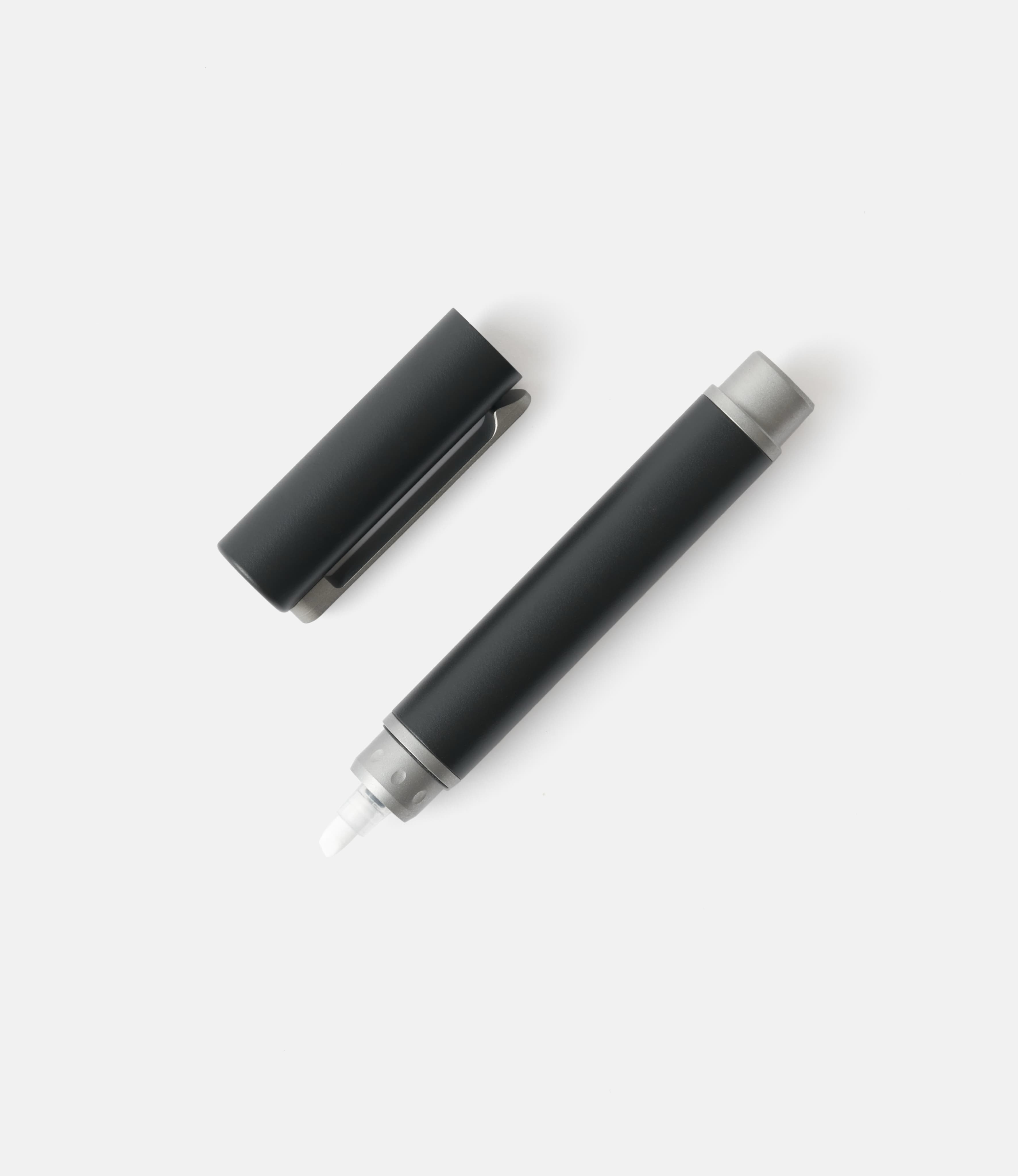 TEC Hi-Markr Titanium Black Pocket Clip Cup — титановый маркер-текстовыделитель