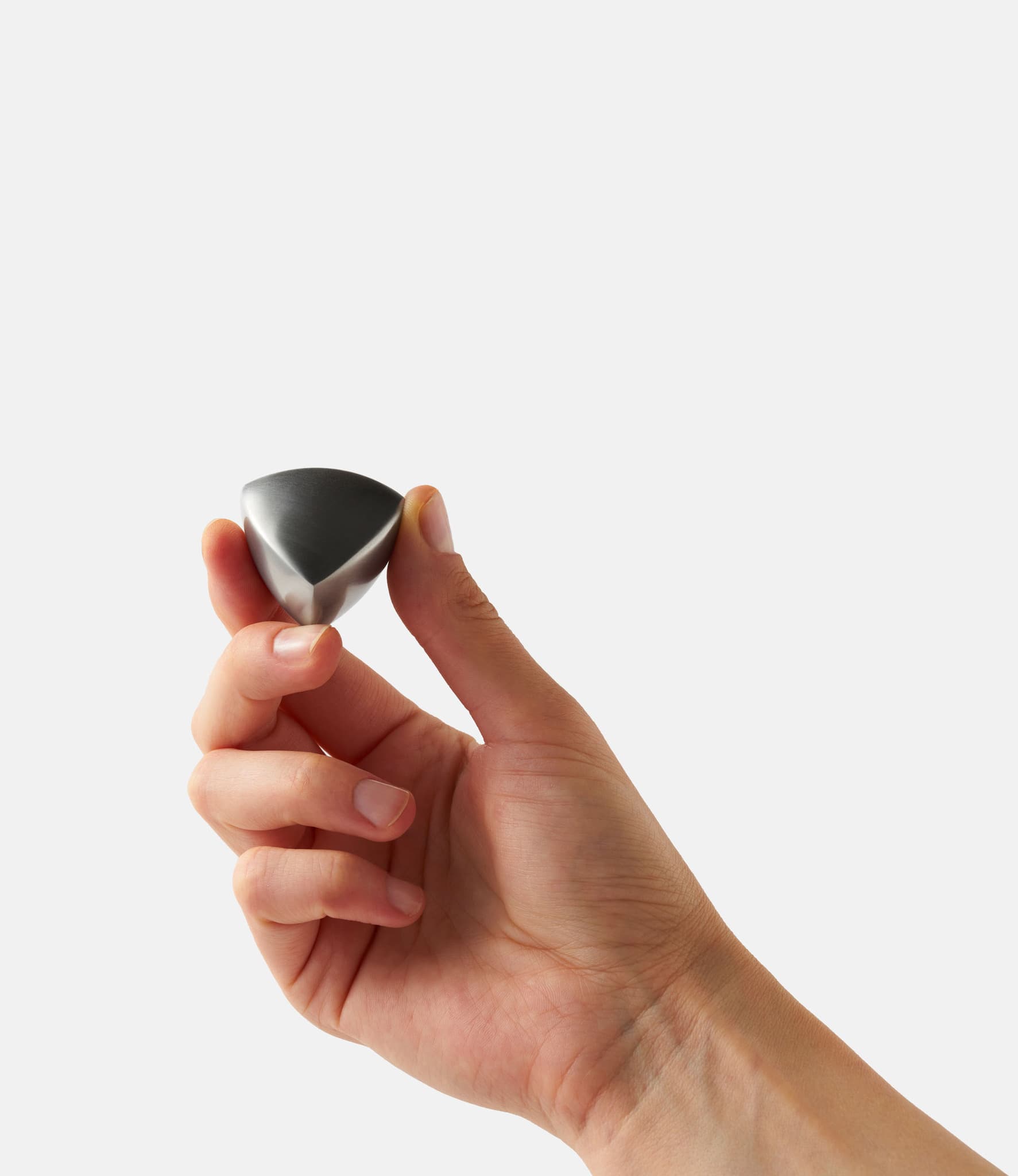 Matter Collection Ultimate Solid of Constant Width Steel Brushed — геометрический объект