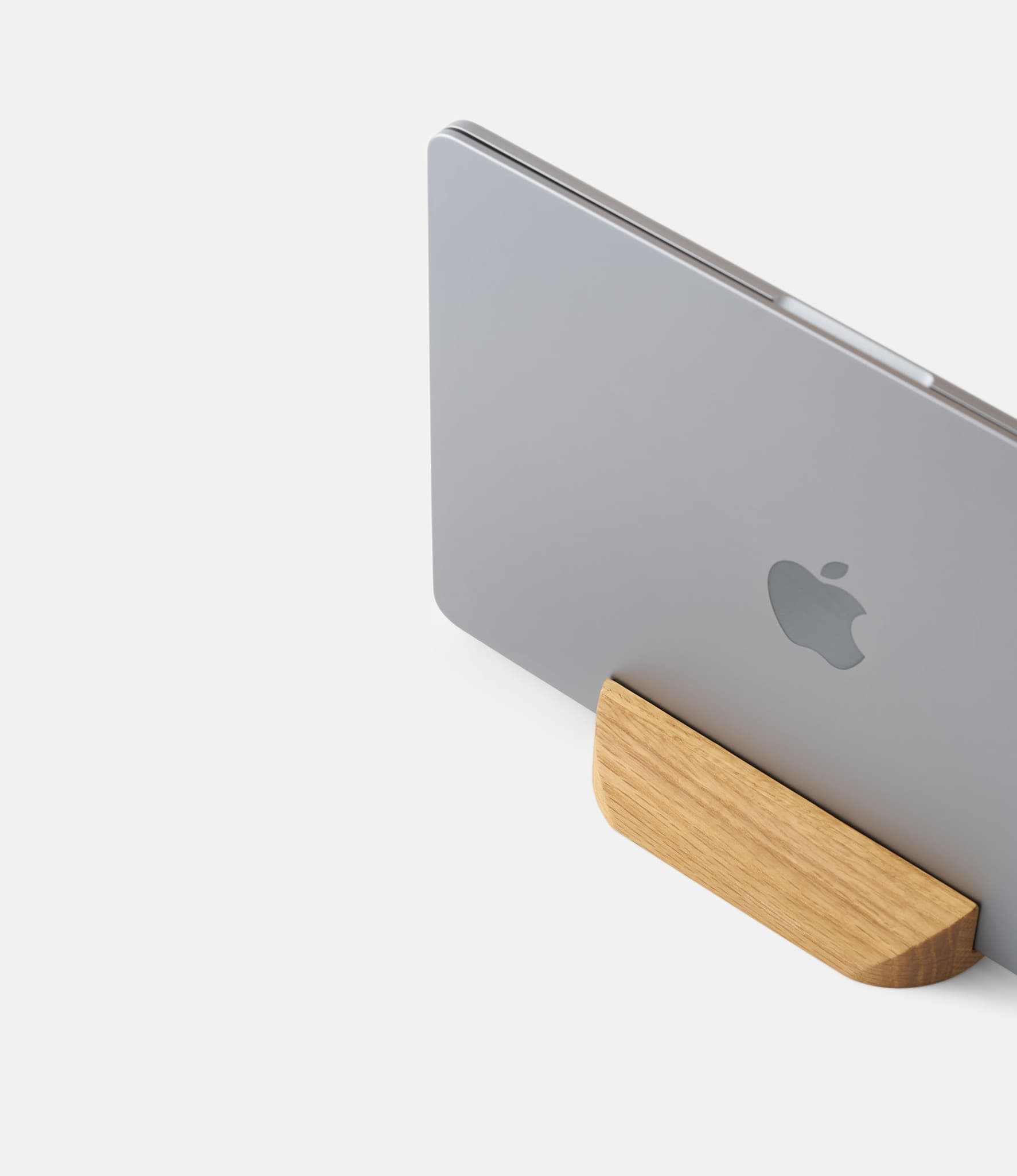 Woodendot Loma Oak — подставка для ноутбука из дерева